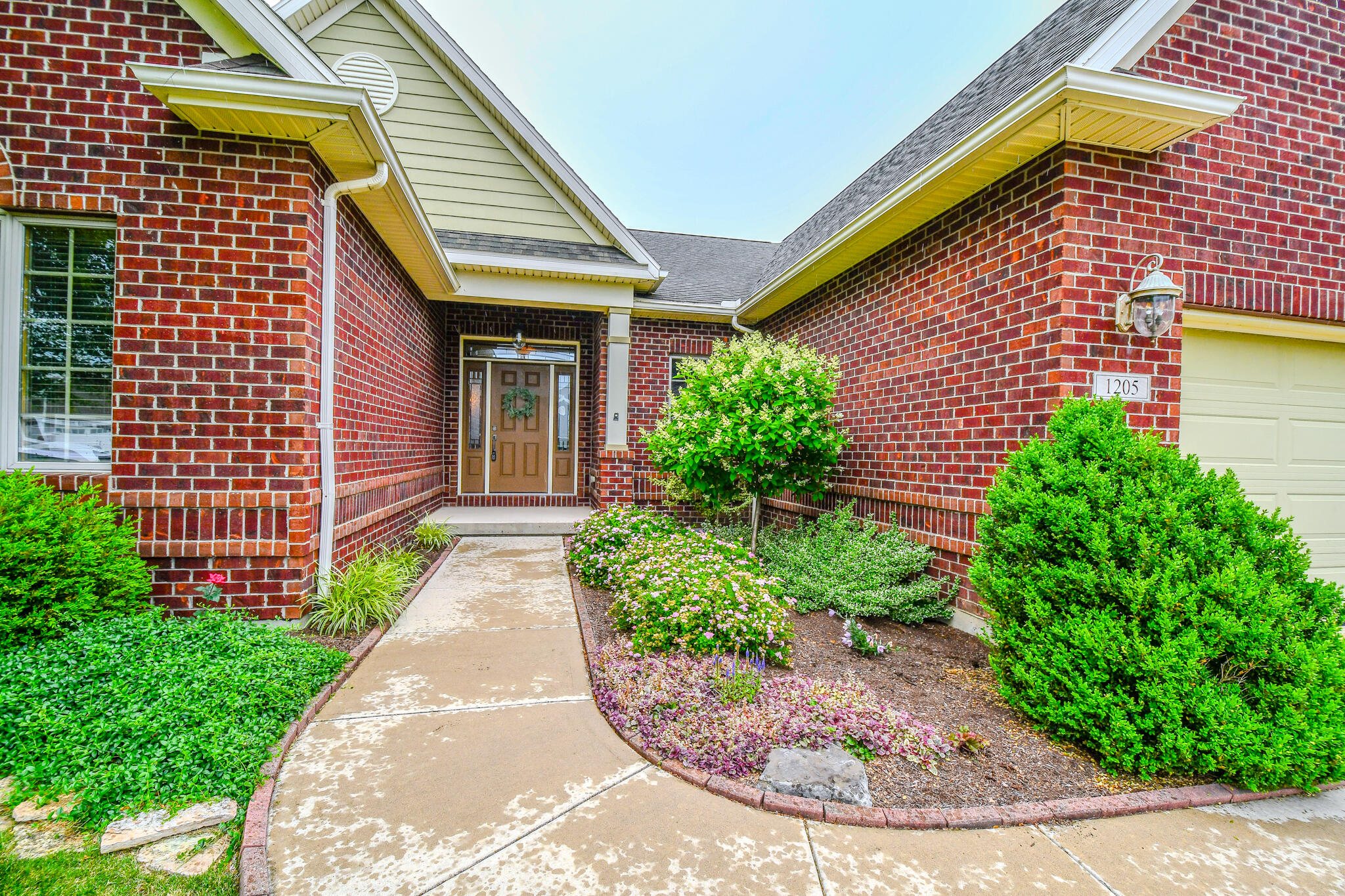 1205 Daylily Way, Troy, Ohio 45373