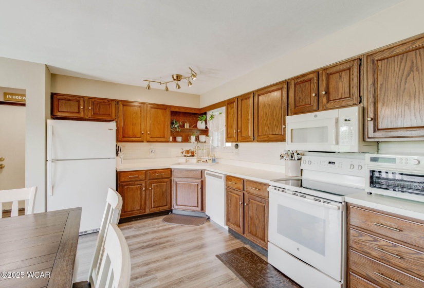 8-web-or-mls-2025 06 30 - 5077MarcielDr-