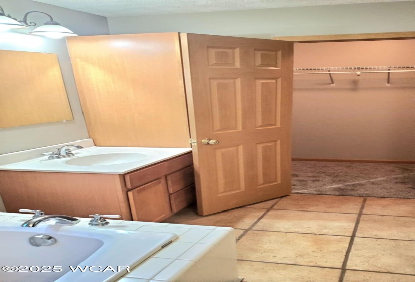 2925 Lilly Drive, Elida, Ohio, 3 Bedrooms Bedrooms, ,2 BathroomsBathrooms,Residential Lease,For Rent,Lilly,307409