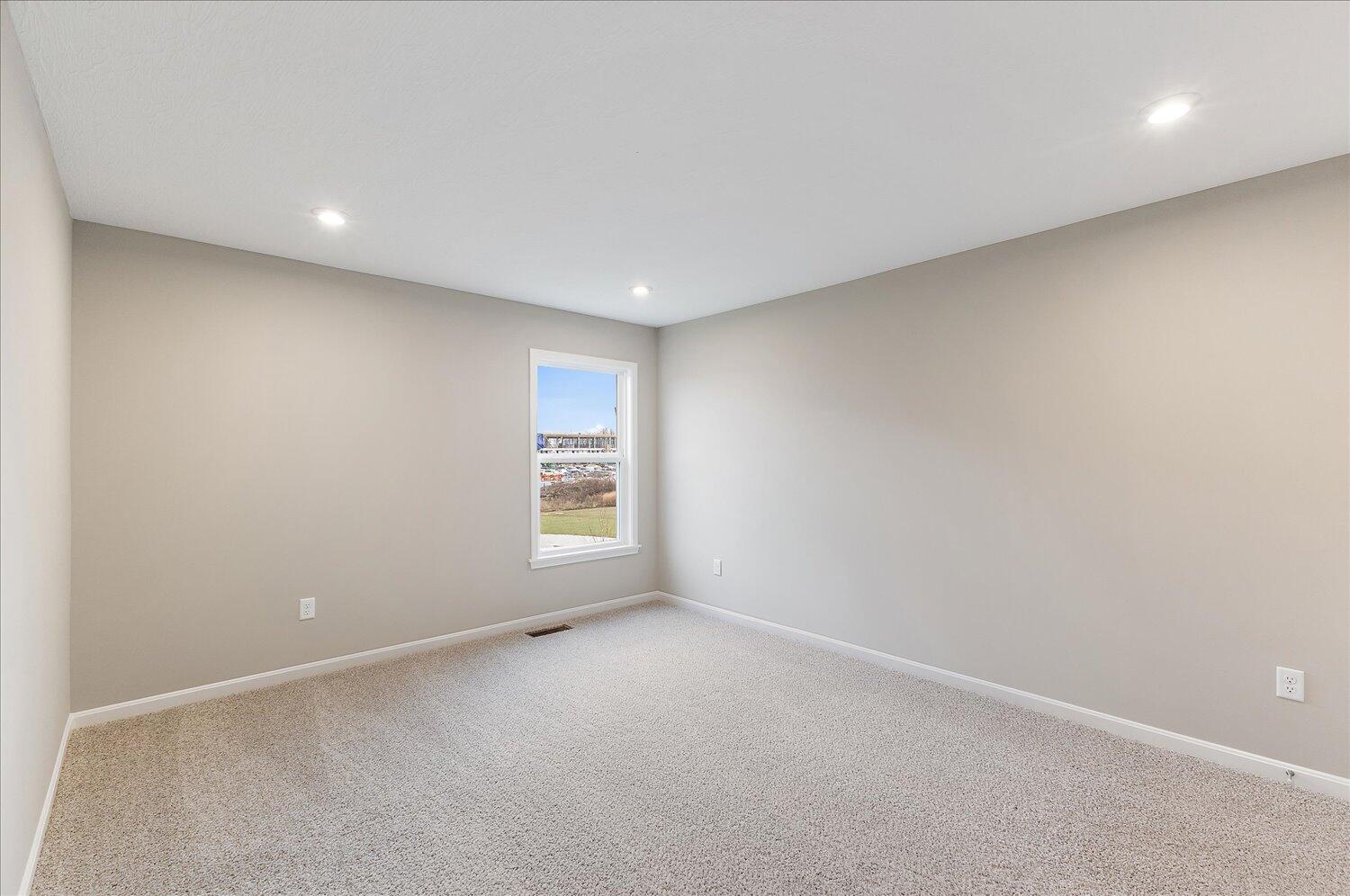 414 Landon Lane, Springfield, Ohio 45505