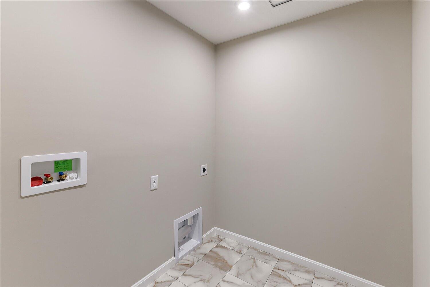 414 Landon Lane, Springfield, Ohio 45505