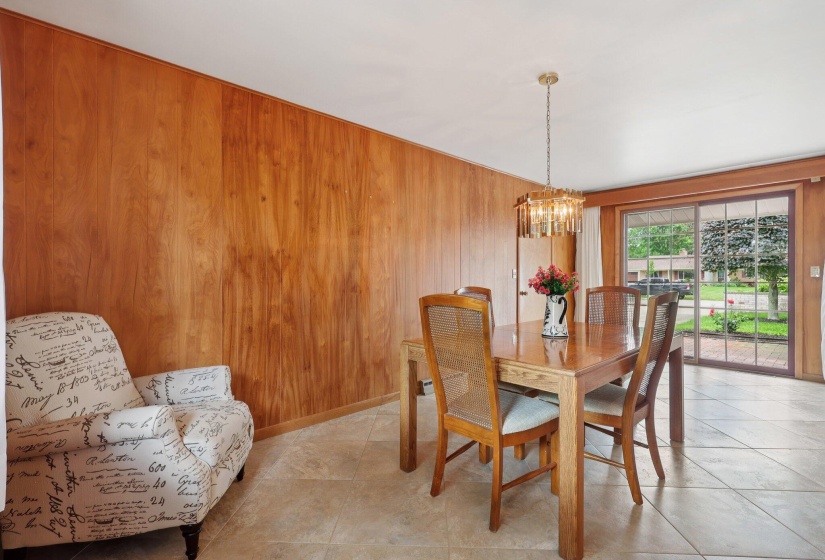 20-web-or-mls-Hickory Dr-1706-020