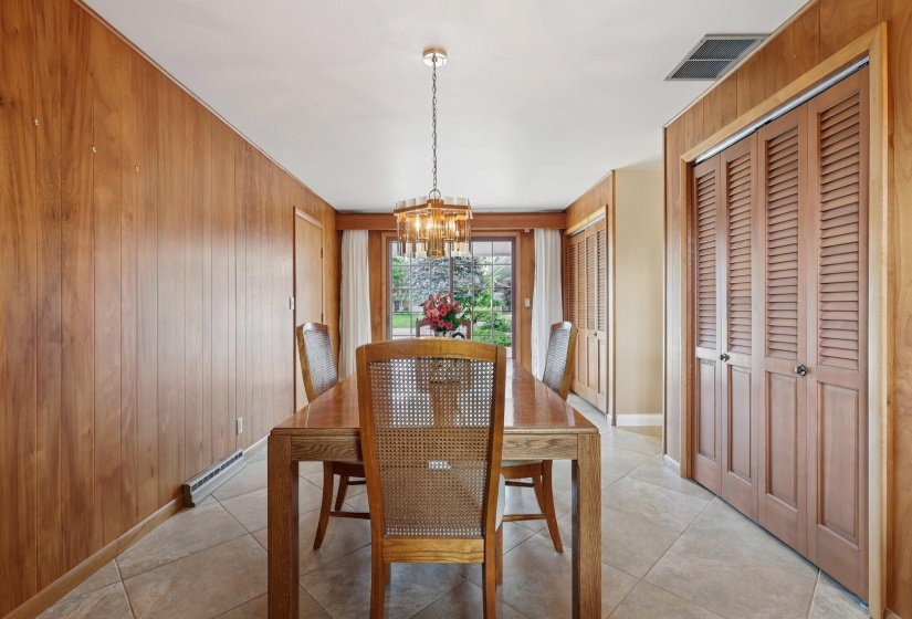 21-web-or-mls-Hickory Dr-1706-021