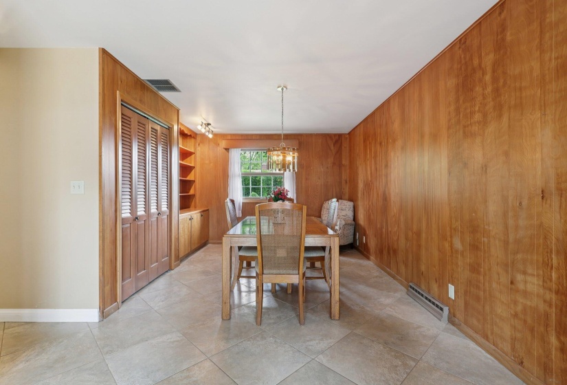 18-web-or-mls-Hickory Dr-1706-018