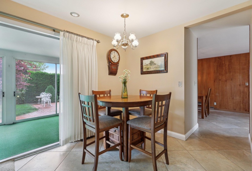 16-web-or-mls-Hickory Dr-1706-016