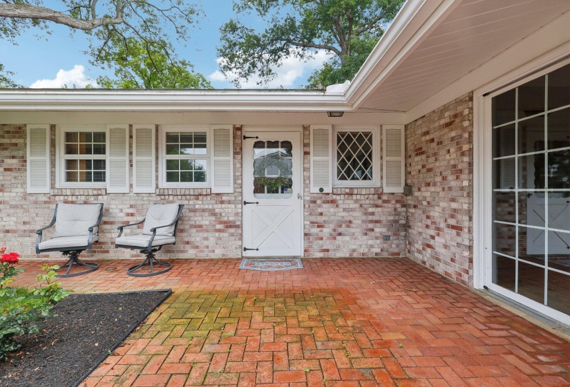 9-web-or-mls-Hickory Dr-1706-009