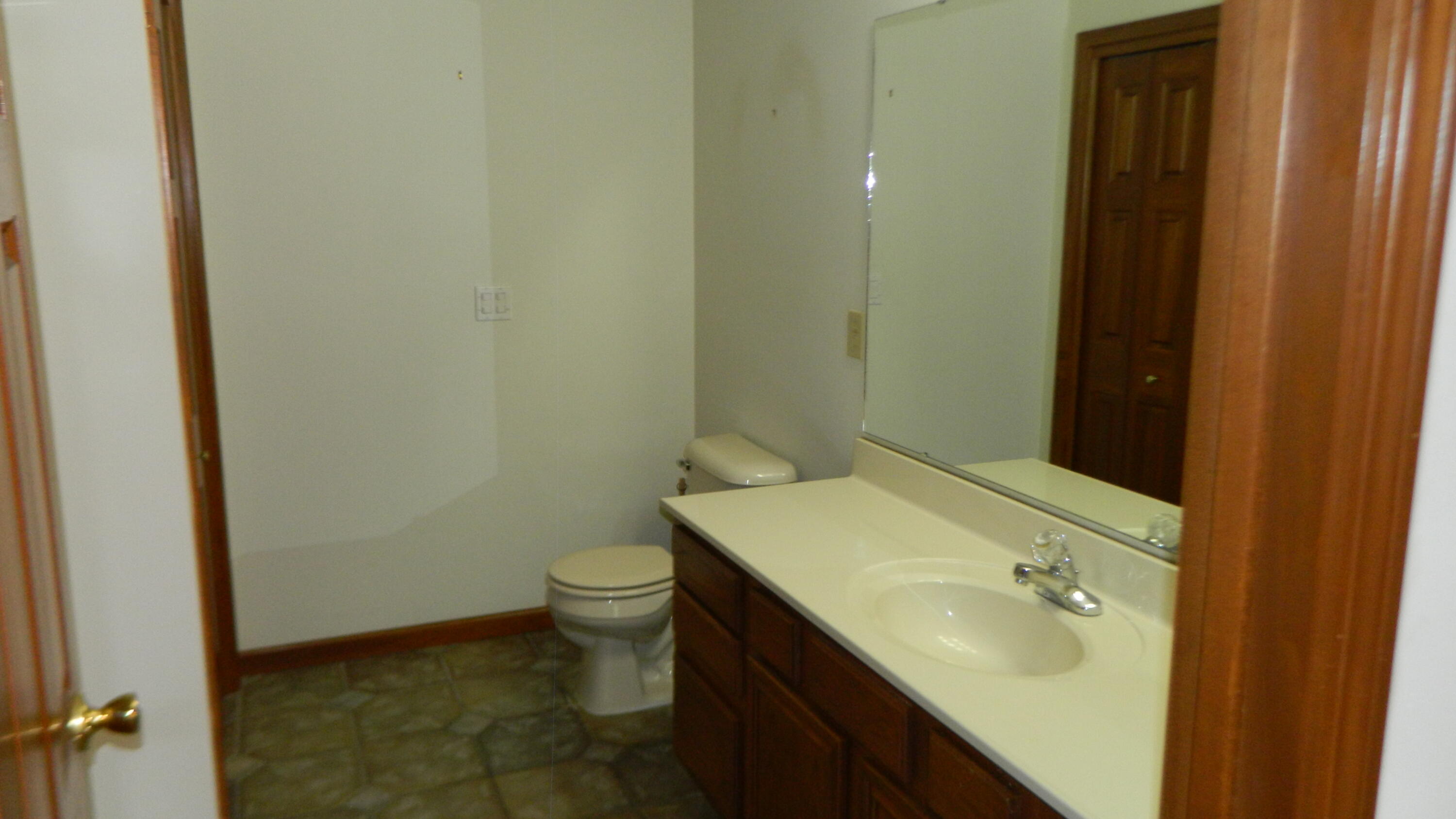 1902 Willow Lakes Drive, Springfield, Ohio 45502