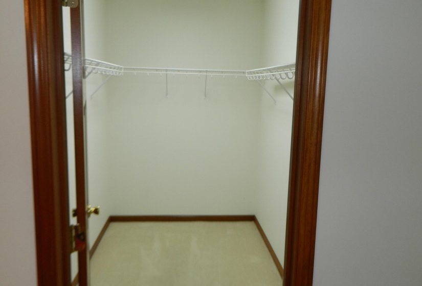 MSTR CLOSET