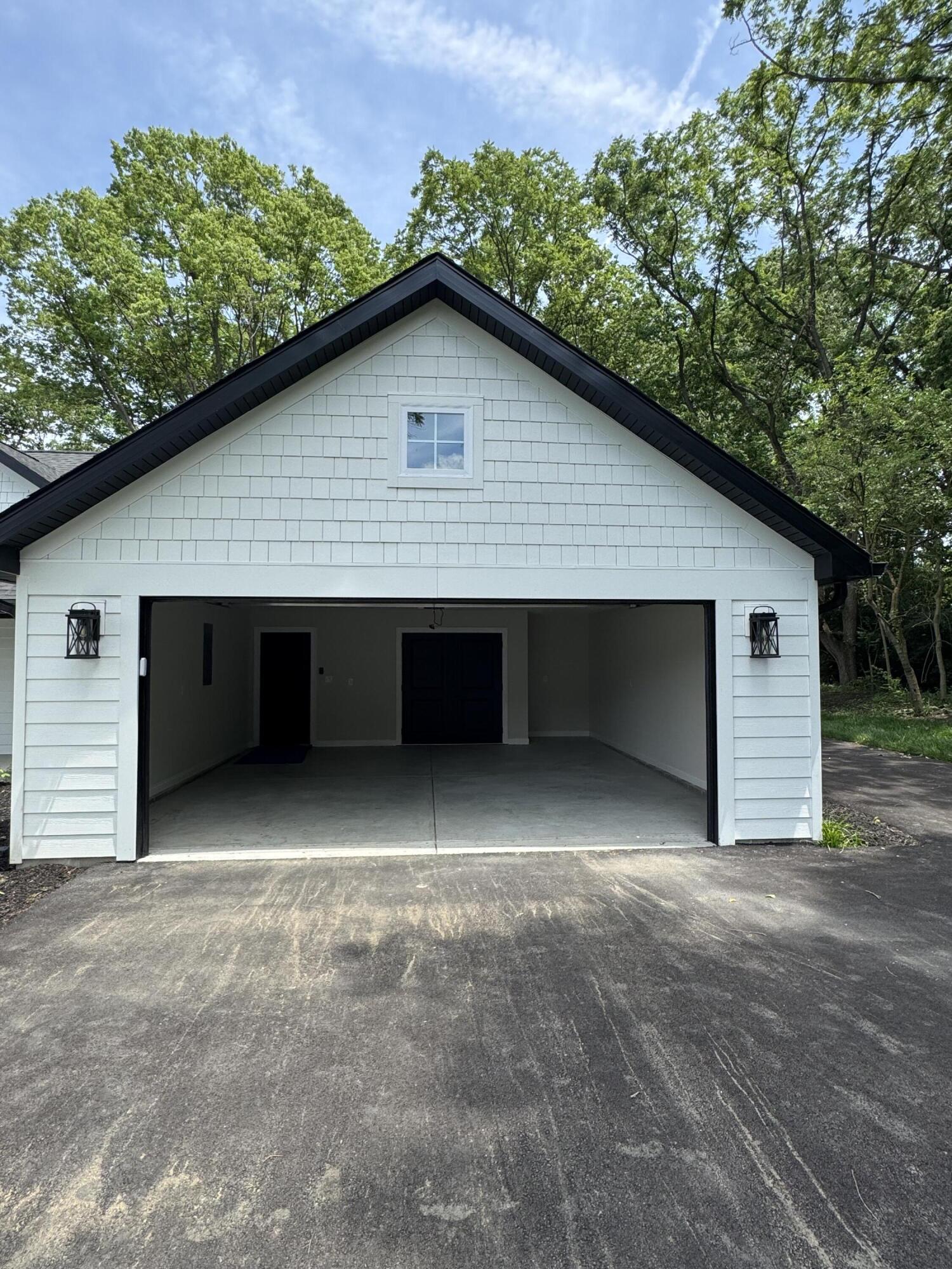 6675 Bethelville Drive, New Carlisle, Ohio 45344