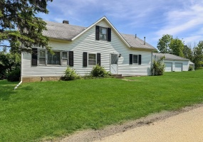 202 Lincoln Street, Christiansburg, Ohio 45389, 4 Bedrooms Bedrooms, ,1 BathroomBathrooms,Residential,For Sale,Lincoln,1039348