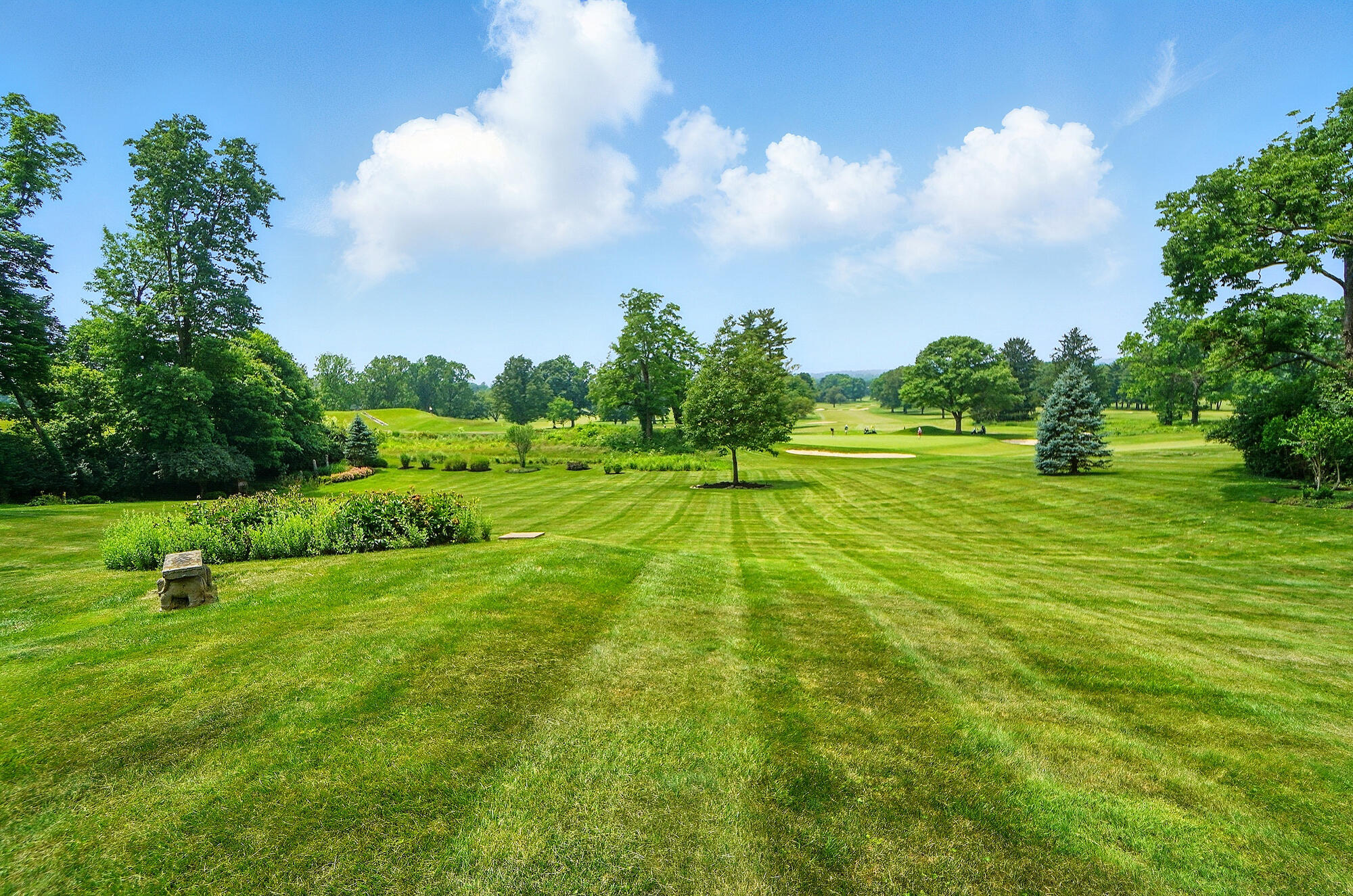 2475 Signal Hill Road, Springfield, Ohio 45504