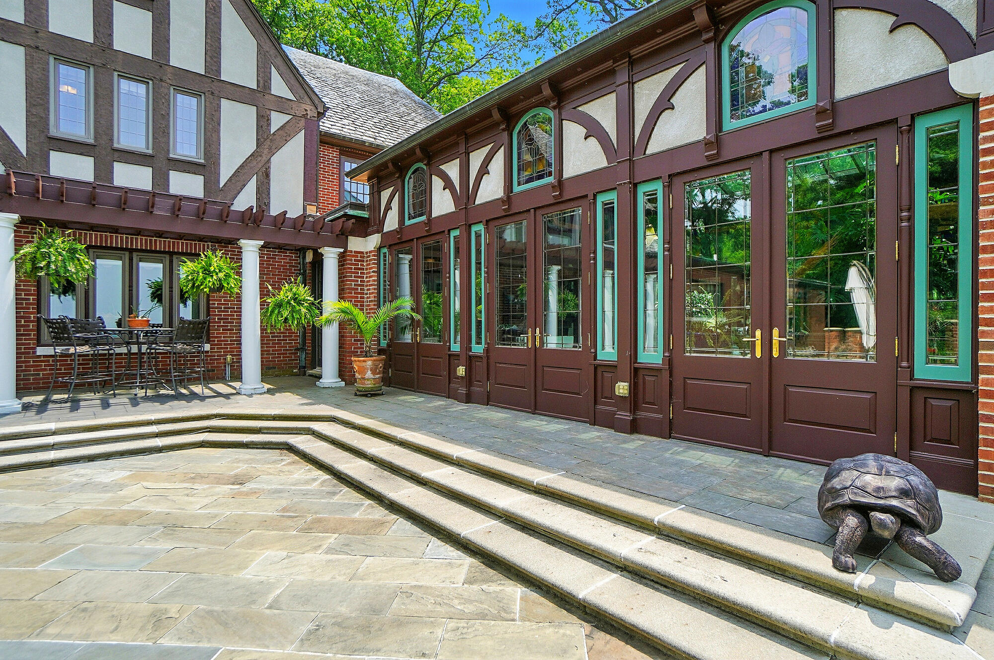 2475 Signal Hill Road, Springfield, Ohio 45504
