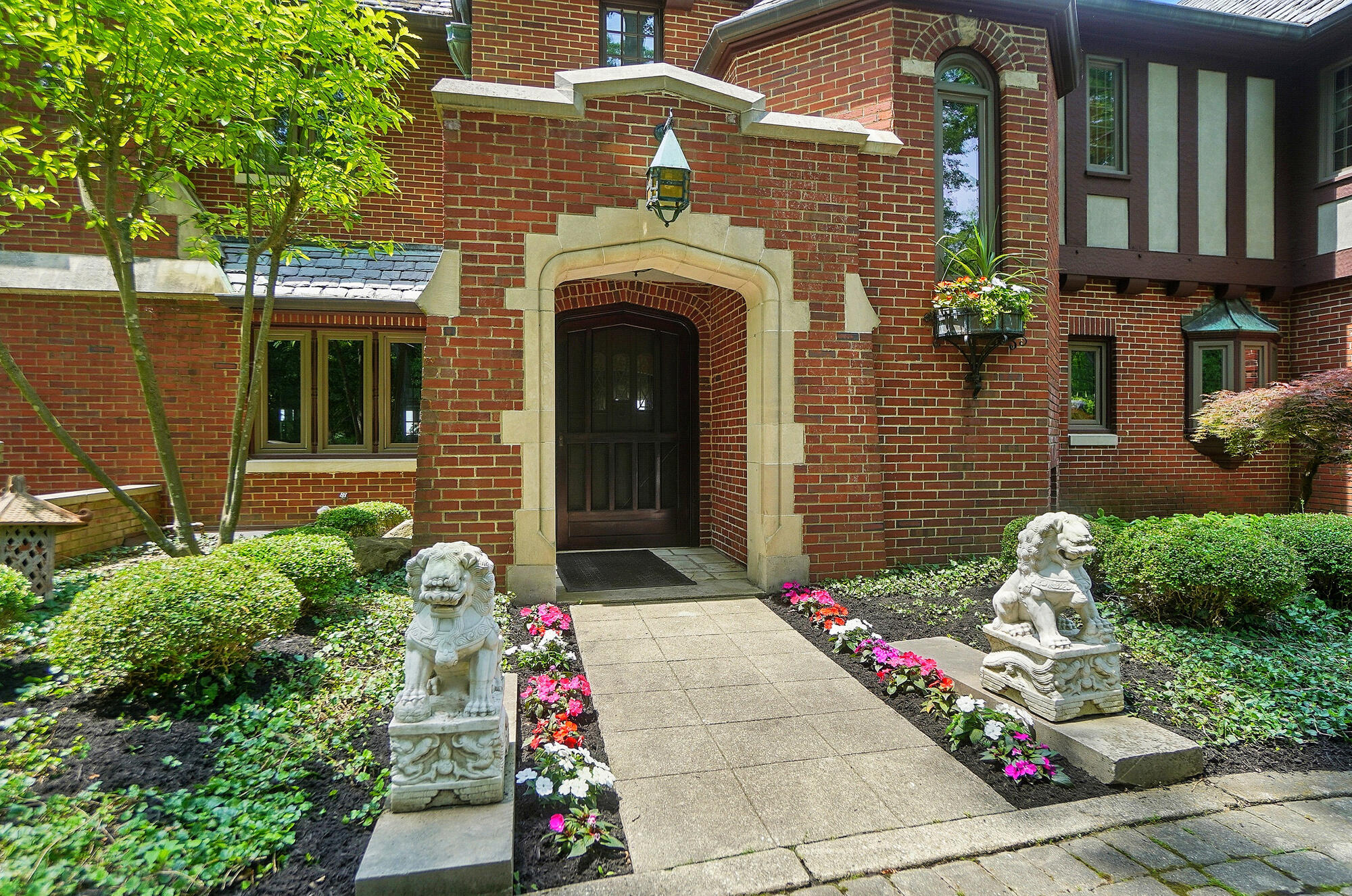 2475 Signal Hill Road, Springfield, Ohio 45504