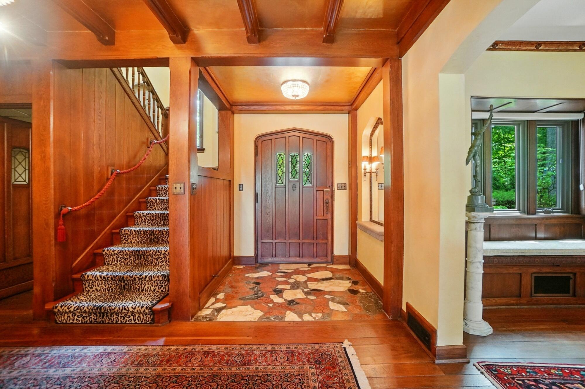 2475 Signal Hill Road, Springfield, Ohio 45504