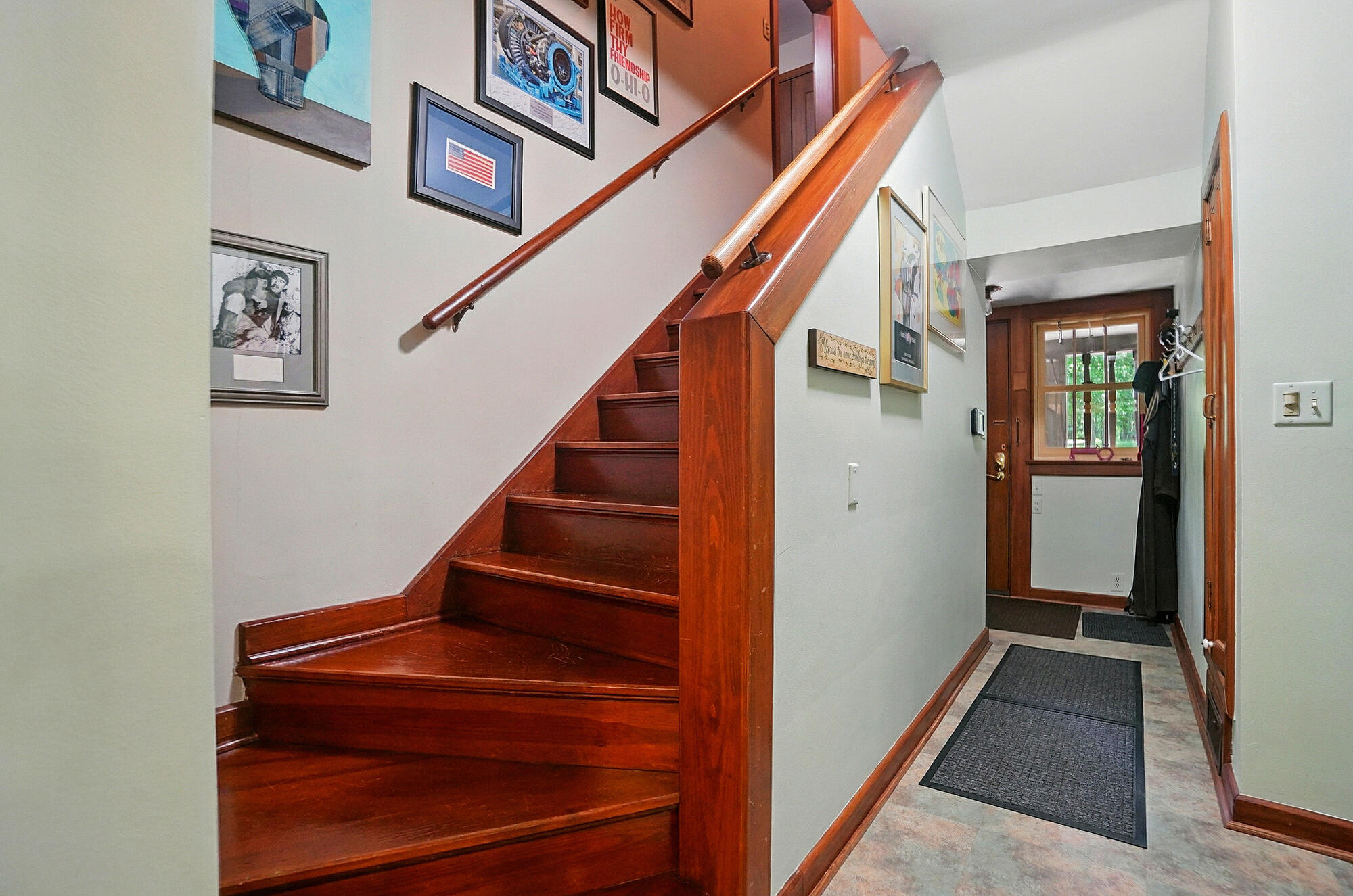 2475 Signal Hill Road, Springfield, Ohio 45504