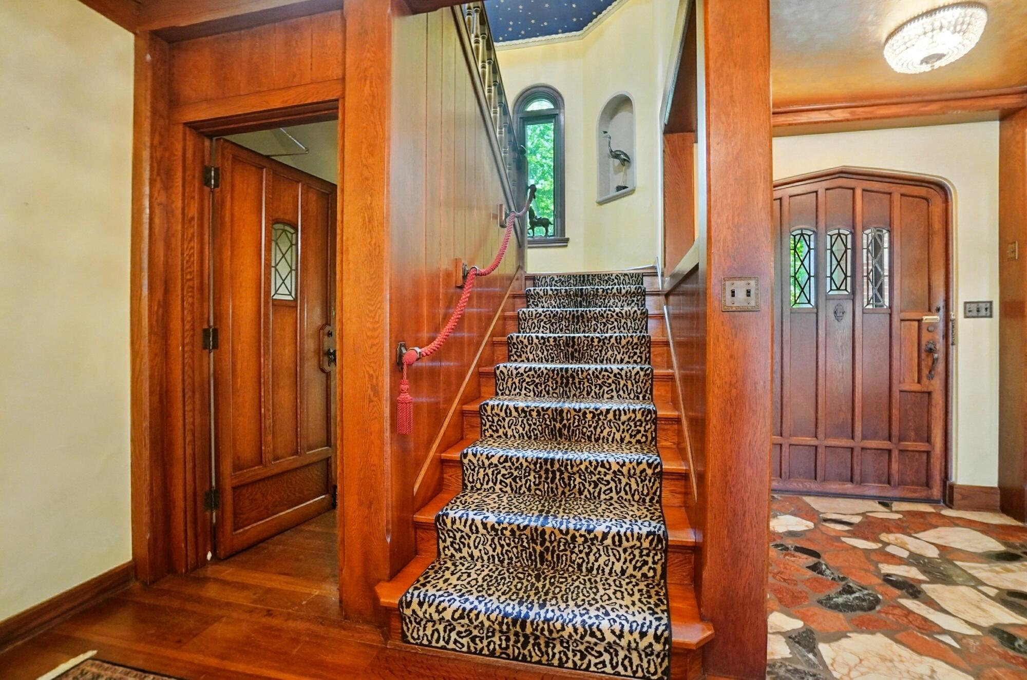 2475 Signal Hill Road, Springfield, Ohio 45504