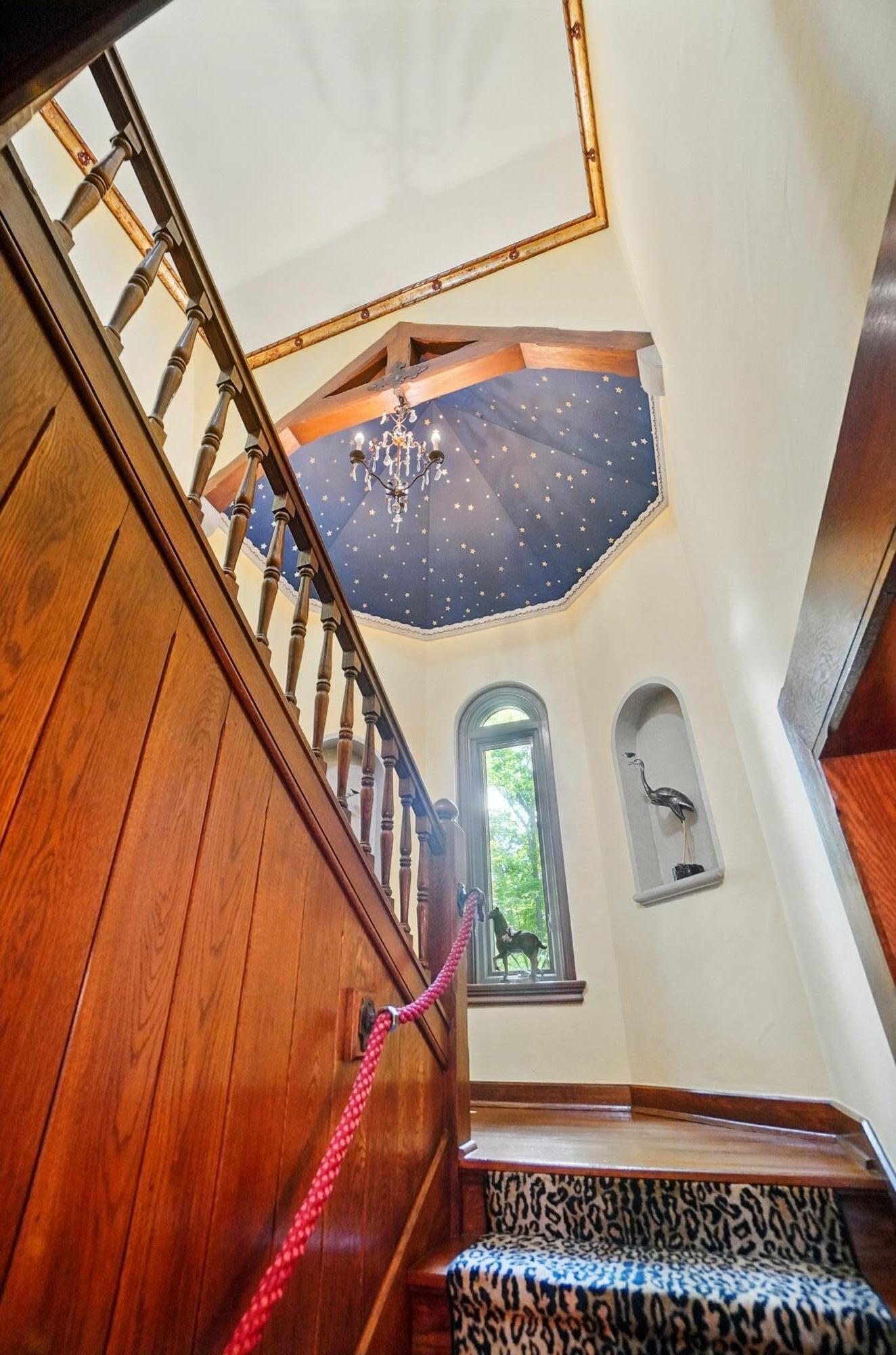 2475 Signal Hill Road, Springfield, Ohio 45504