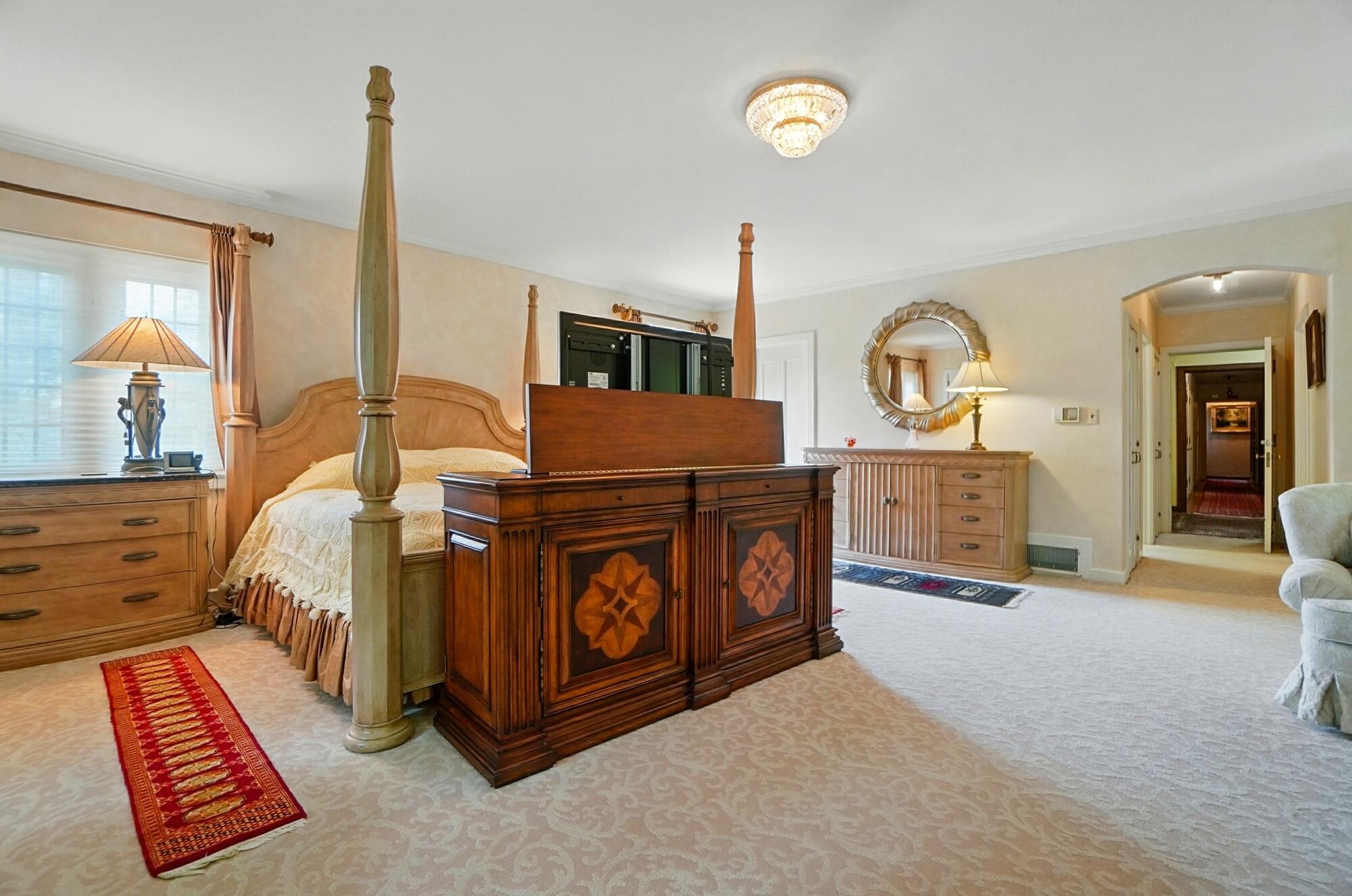 2475 Signal Hill Road, Springfield, Ohio 45504