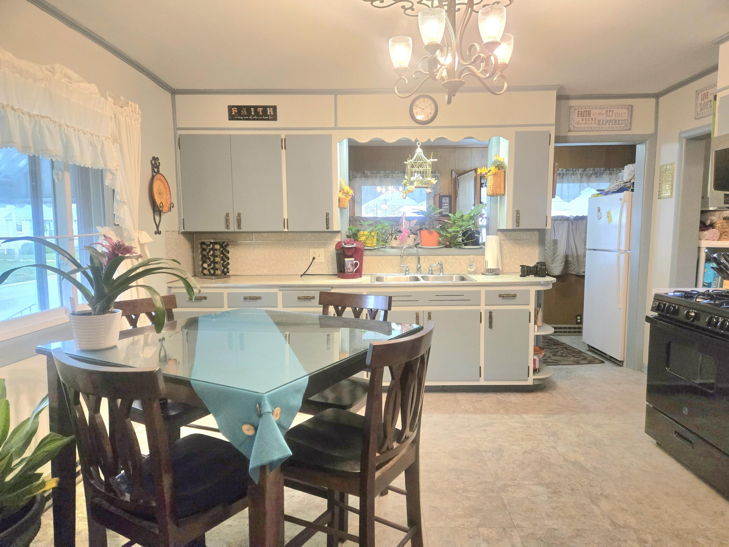 713 Blackhoof Street, Wapakoneta, Ohio 45895