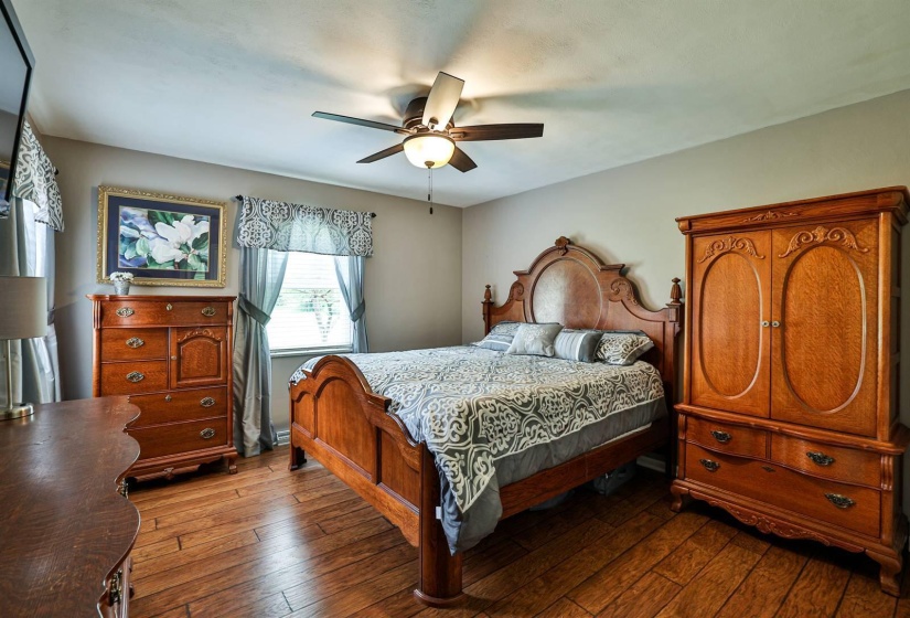 025-Bedroom-2