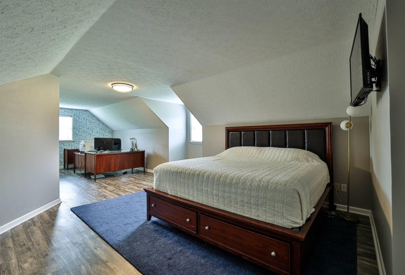 028-Bedroom-4