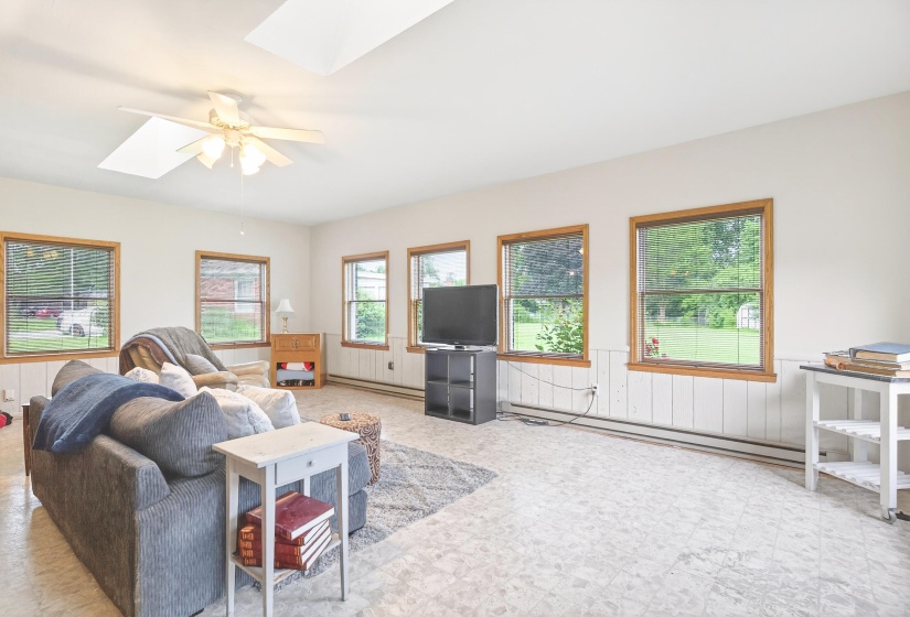 819 Lori Ct. Sidney -11
