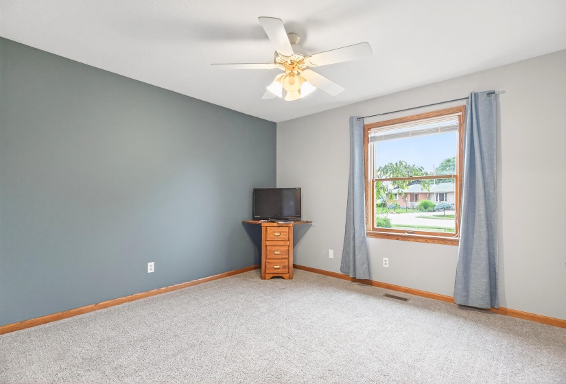 819 Lori Ct. Sidney -20