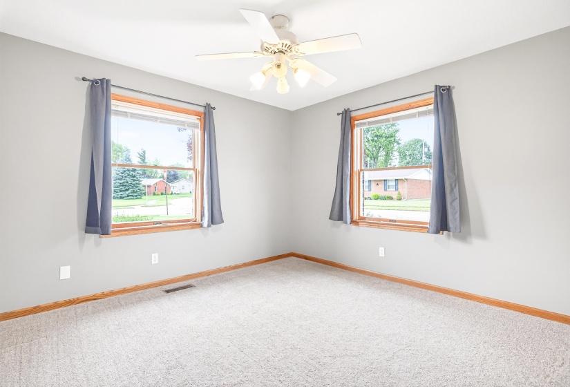 819 Lori Ct. Sidney -24