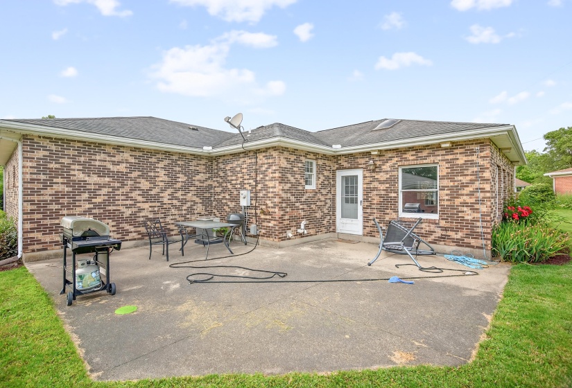 819 Lori Ct. Sidney -28