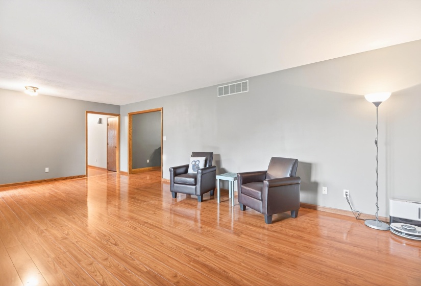 819 Lori Ct. Sidney -7