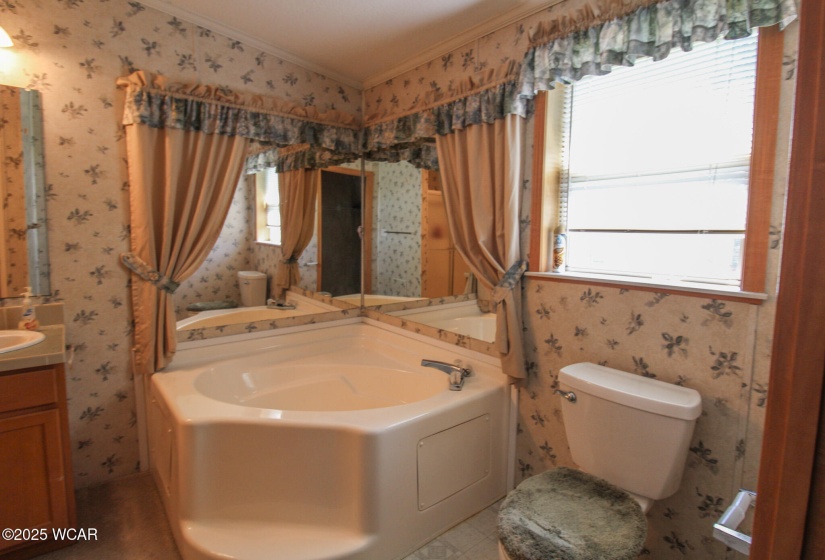 868 Napoleon Road, Lima, Ohio, 4 Bedrooms Bedrooms, ,3 BathroomsBathrooms,Residential,For Sale,Napoleon,306495