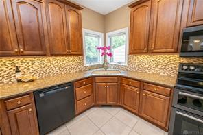 730 Beechwood Drive, Tipp City, Ohio 45371