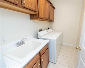 730 Beechwood Drive, Tipp City, Ohio 45371
