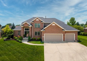 810 Elderwood Avenue, Tipp City, Ohio 45371, 5 Bedrooms Bedrooms, ,2 BathroomsBathrooms,Residential,For Sale,Elderwood,1039483