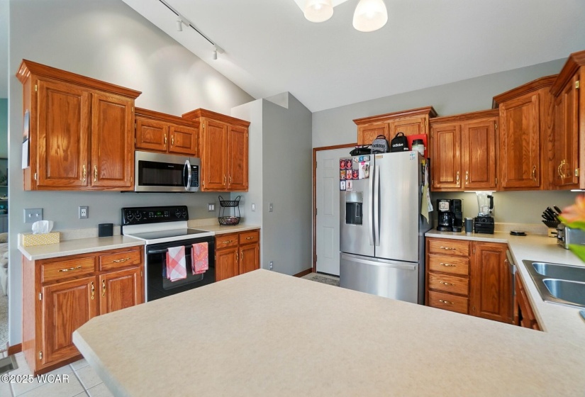 1810 Rosewood Drive, Wapakoneta, Ohio, 3 Bedrooms Bedrooms, ,2 BathroomsBathrooms,Residential,For Sale,Rosewood,307375