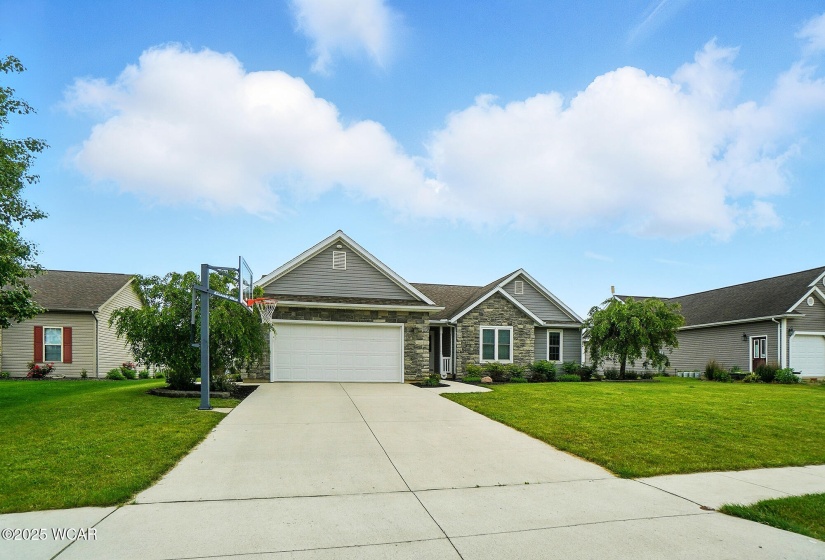 1810 Rosewood Drive, Wapakoneta, Ohio, 3 Bedrooms Bedrooms, ,2 BathroomsBathrooms,Residential,For Sale,Rosewood,307375