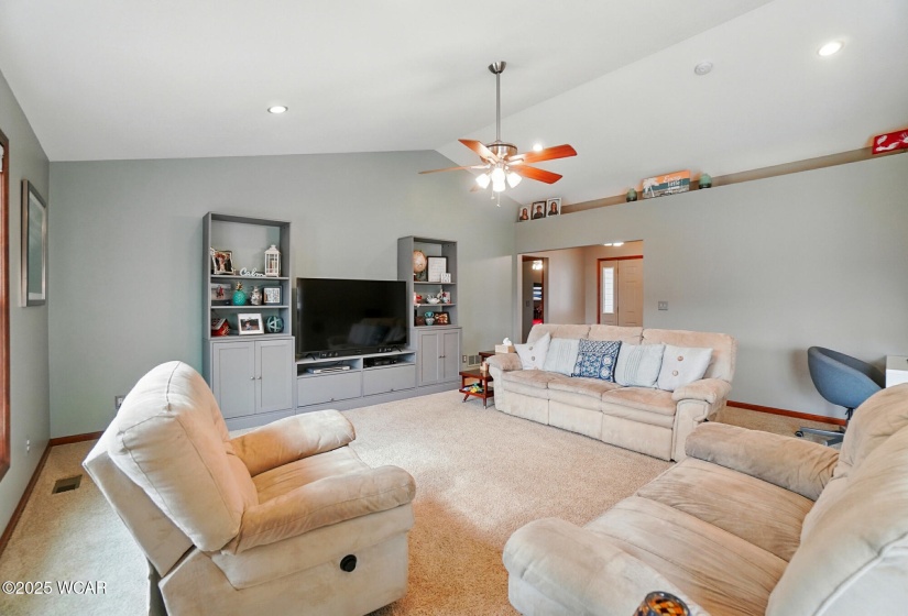 1810 Rosewood Drive, Wapakoneta, Ohio, 3 Bedrooms Bedrooms, ,2 BathroomsBathrooms,Residential,For Sale,Rosewood,307375