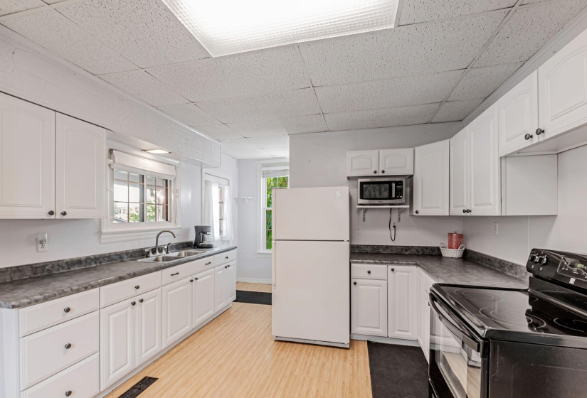 12-web-or-mls-2529-lagonda-ave