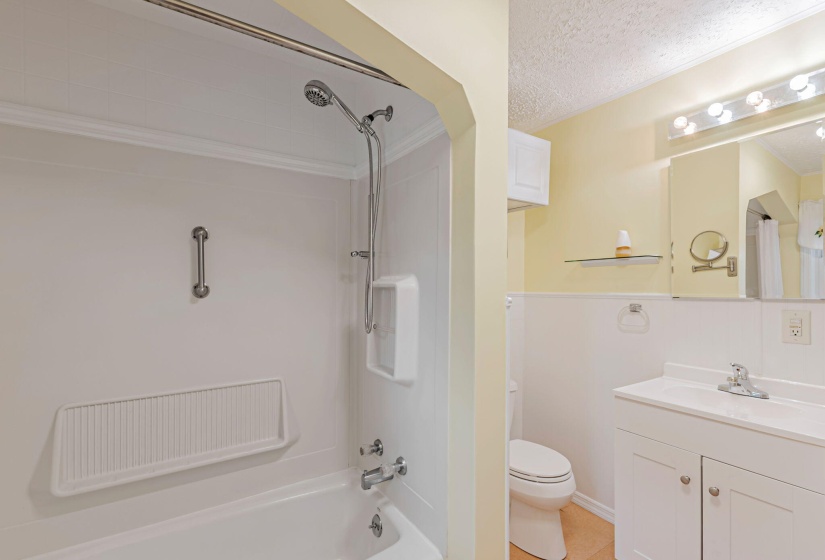29-web-or-mls-2529-lagonda-ave