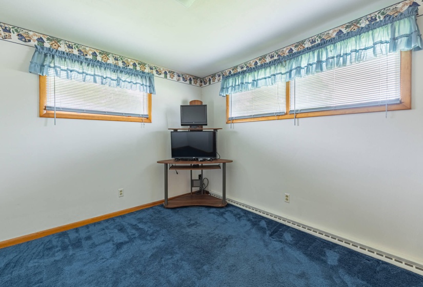 4833 Mesa-16