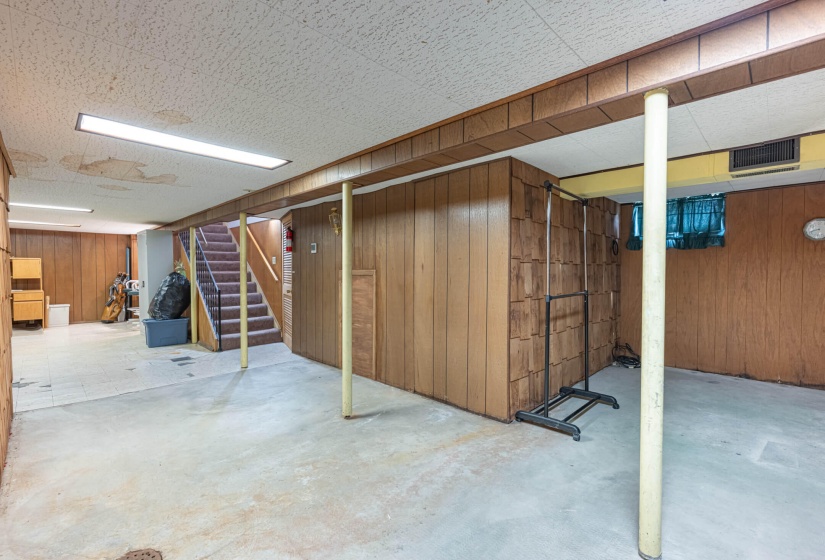 4833 Mesa-20