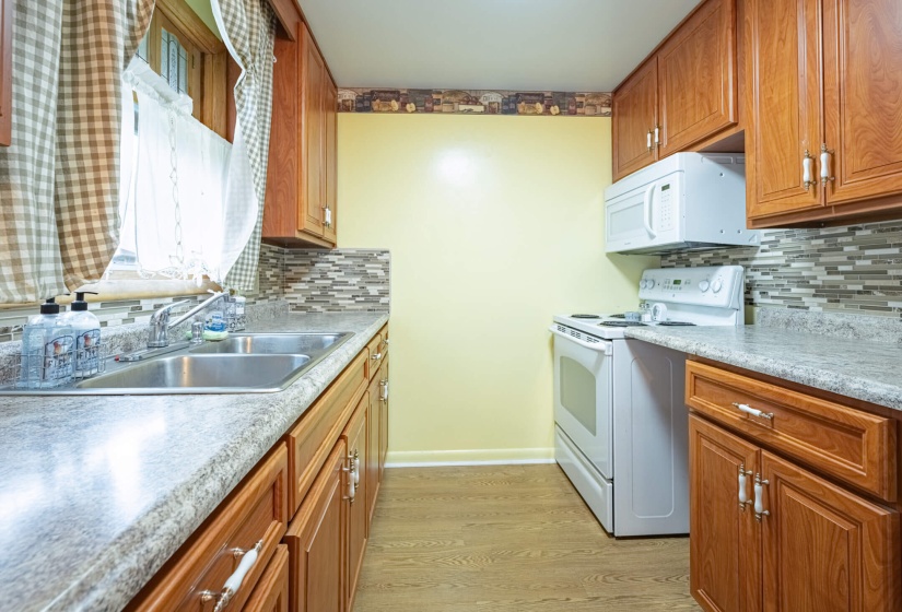 4833 Mesa-7