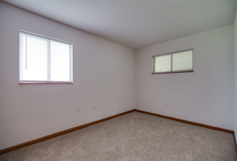 20-web-or-mls-105-middle-st