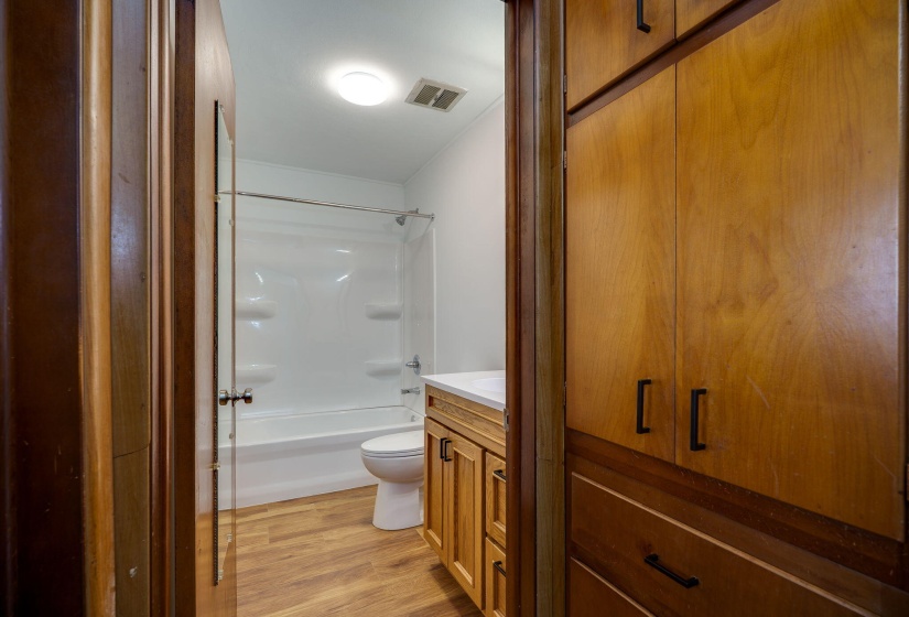 23-web-or-mls-105-middle-st