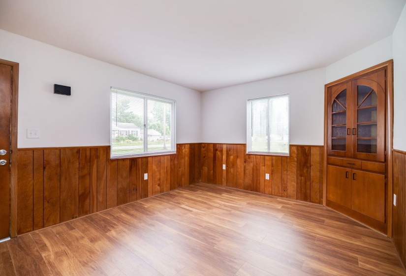 11-web-or-mls-105-middle-st