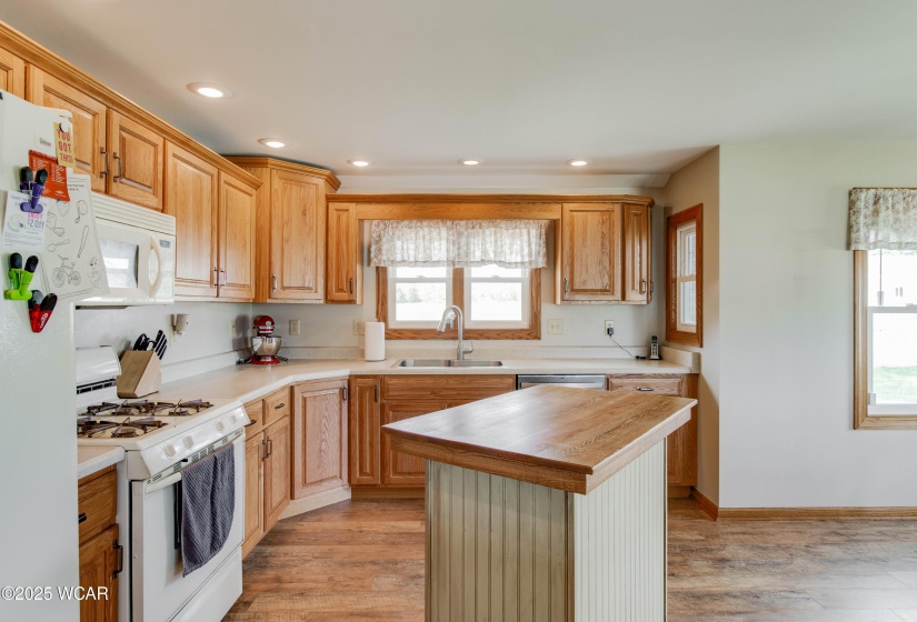 5221 State Route 29, Celina, Ohio, 4 Bedrooms Bedrooms, ,2 BathroomsBathrooms,Residential,For Sale,State Route 29,307433