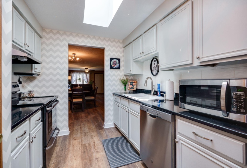 15-web-or-mls-4212-midfield-st