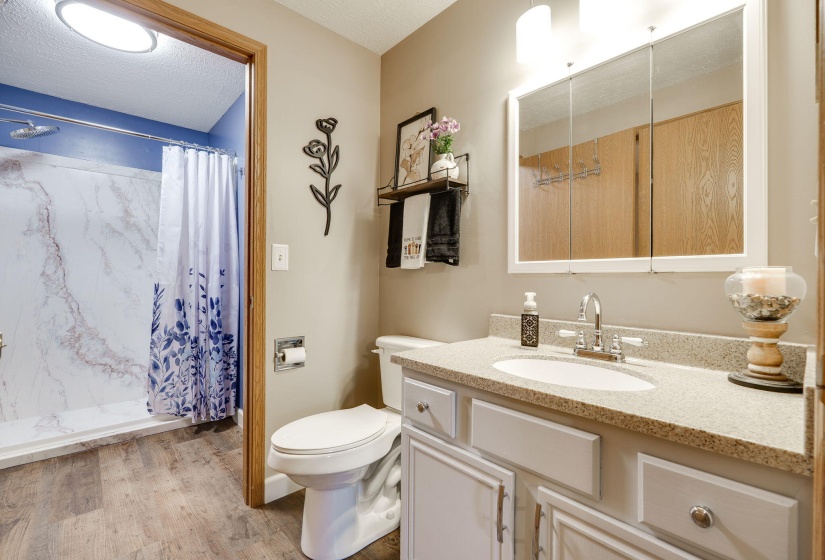 17-web-or-mls-4212-midfield-st
