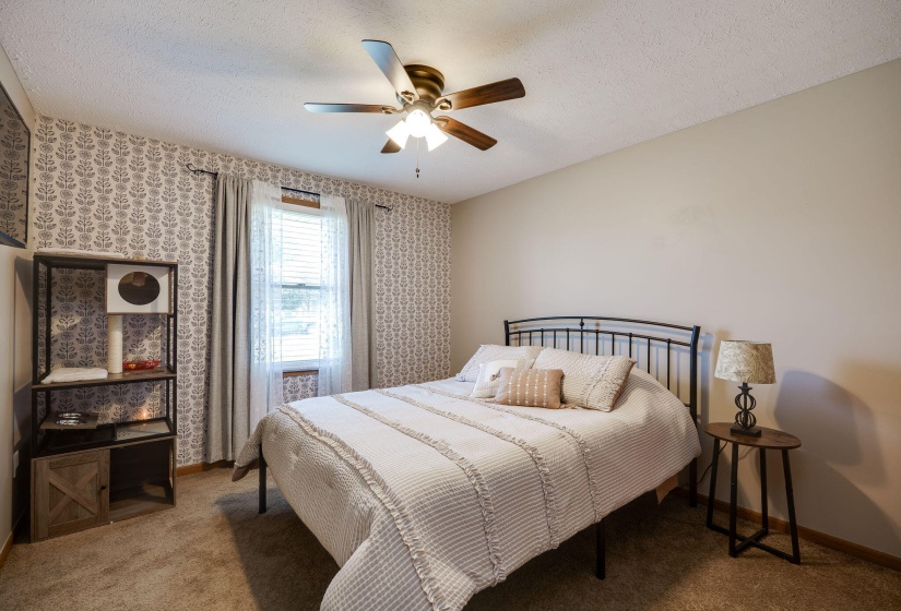 20-web-or-mls-4212-midfield-st
