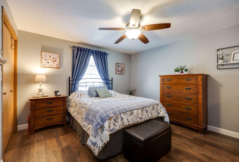 24-web-or-mls-4212-midfield-st